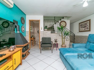 Casa à venda com 150m², 2 quartos, 2 suítes, 2 vagas no bairro Santana em Porto Alegre - Foto 2