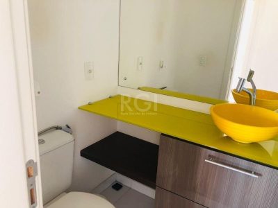 Apartamento à venda com 72m², 3 quartos, 1 suíte, 2 vagas no bairro São João em Porto Alegre - Foto 11