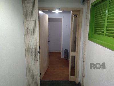 Conjunto/Sala à venda com 93m² no bairro Centro Histórico em Porto Alegre - Foto 2