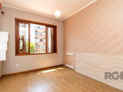 Apartamento à venda com 117m², 3 quartos, 1 suíte, 1 vaga no bairro Moinhos de Vento em Porto Alegre - Foto 13