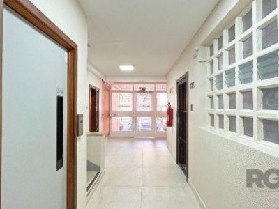 Apartamento à venda com 108m², 3 quartos, 1 suíte no bairro Santana em Porto Alegre - Foto 32