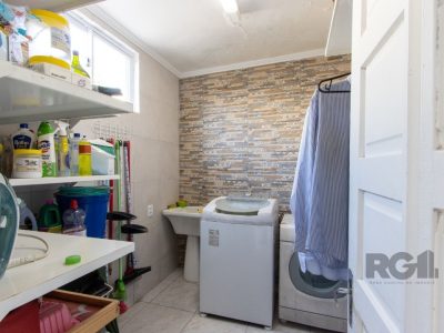 Casa à venda com 360m², 5 quartos, 2 suítes, 3 vagas no bairro Tristeza em Porto Alegre - Foto 58