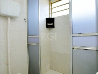 Casa à venda com 350m², 3 quartos, 3 vagas no bairro Passo d'Areia em Porto Alegre - Foto 7