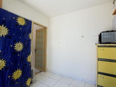 Casa à venda com 350m², 3 quartos, 3 vagas no bairro Passo d'Areia em Porto Alegre - Foto 33