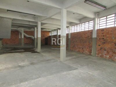 Depósito/Pavilhão à venda com 1.257m² no bairro Floresta em Porto Alegre - Foto 3