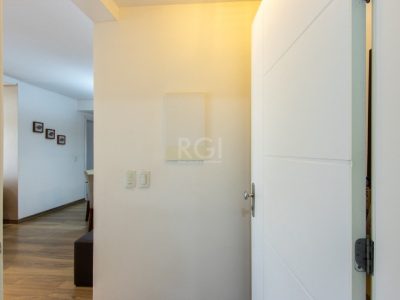 Apartamento à venda com 91m², 3 quartos, 1 suíte, 1 vaga no bairro Tristeza em Porto Alegre - Foto 3