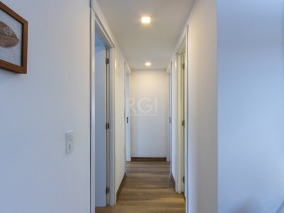 Apartamento à venda com 91m², 3 quartos, 1 suíte, 1 vaga no bairro Tristeza em Porto Alegre - Foto 14