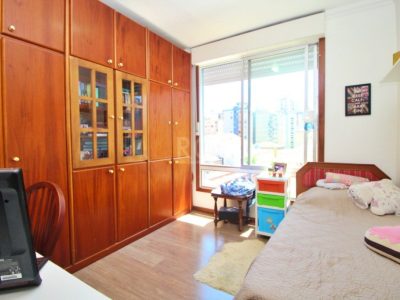 Apartamento à venda com 103m², 3 quartos, 1 suíte, 1 vaga no bairro Centro em Porto Alegre - Foto 10