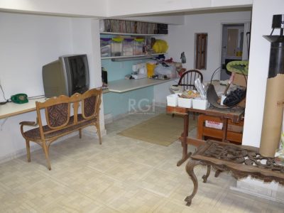 Casa à venda com 57m², 2 quartos, 1 vaga no bairro Higienópolis em Porto Alegre - Foto 17