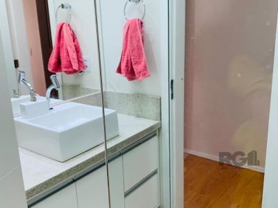 Apartamento à venda com 95m², 3 quartos, 1 suíte, 2 vagas no bairro Praia de Belas em Porto Alegre - Foto 10