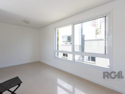 Casa Condominio à venda com 197m², 3 quartos, 1 suíte, 2 vagas no bairro Glória em Porto Alegre - Foto 38