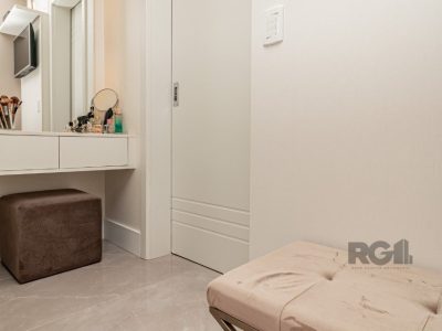 Apartamento à venda com 128m², 3 quartos, 3 suítes, 2 vagas no bairro Menino Deus em Porto Alegre - Foto 35