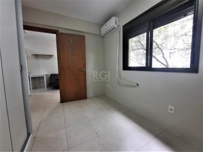 Apartamento à venda com 31m², 1 quarto, 1 vaga no bairro Centro Histórico em Porto Alegre - Foto 11