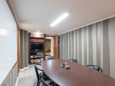 Conjunto/Sala à venda com 255m² no bairro Centro Histórico em Porto Alegre - Foto 27