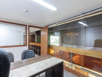 Conjunto/Sala à venda com 255m² no bairro Centro Histórico em Porto Alegre - Foto 35