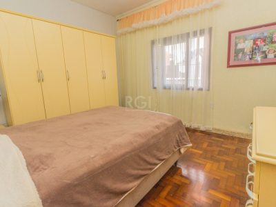 Casa à venda com 135m², 3 quartos, 1 suíte, 1 vaga no bairro Santa Tereza em Porto Alegre - Foto 9