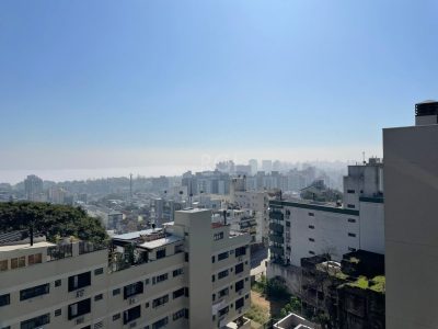 Apartamento à venda com 103m², 3 quartos, 1 suíte, 2 vagas no bairro Menino Deus em Porto Alegre - Foto 13