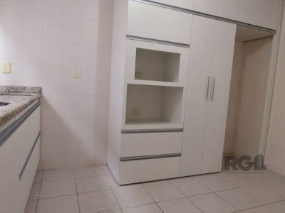 Apartamento à venda com 137m², 3 quartos, 1 suíte, 4 vagas no bairro Petrópolis em Porto Alegre - Foto 12