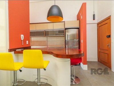 Apartamento à venda com 73m², 2 quartos, 1 suíte, 2 vagas no bairro Rio Branco em Porto Alegre - Foto 4