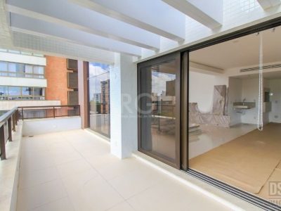 Apartamento à venda com 303m², 4 quartos, 4 suítes, 6 vagas no bairro Bela Vista em Porto Alegre - Foto 25