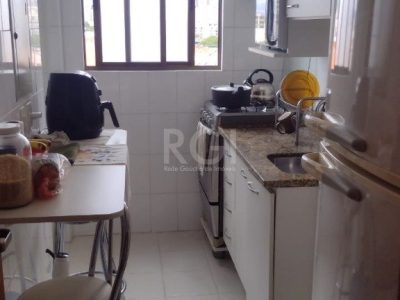 Apartamento à venda com 66m², 2 quartos, 1 suíte, 1 vaga no bairro Farroupilha em Porto Alegre - Foto 11