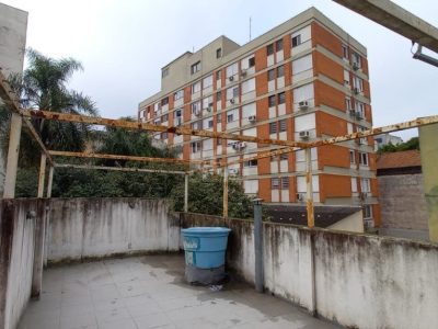 Sobrado à venda com 110m², 4 quartos, 1 suíte, 2 vagas no bairro Floresta em Porto Alegre - Foto 23