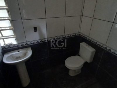 Sobrado à venda com 110m², 4 quartos, 1 suíte, 2 vagas no bairro Floresta em Porto Alegre - Foto 33