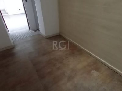 Sobrado à venda com 110m², 4 quartos, 1 suíte, 2 vagas no bairro Floresta em Porto Alegre - Foto 35