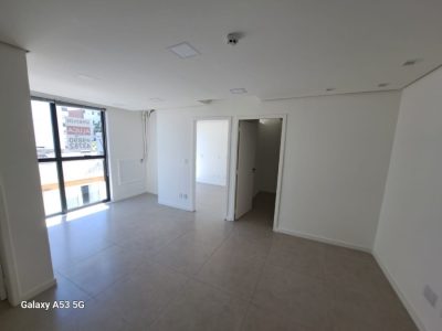 Conjunto/Sala à venda com 39m² no bairro Auxiliadora em Porto Alegre - Foto 3