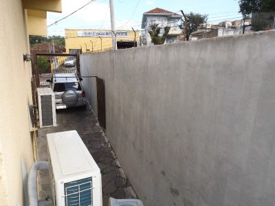 Casa à venda com 250m², 3 quartos, 3 suítes, 7 vagas no bairro Medianeira em Porto Alegre - Foto 15