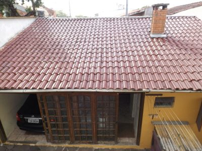 Casa à venda com 250m², 3 quartos, 3 suítes, 7 vagas no bairro Medianeira em Porto Alegre - Foto 16