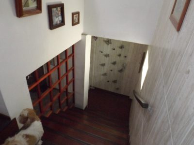 Casa à venda com 250m², 3 quartos, 3 suítes, 7 vagas no bairro Medianeira em Porto Alegre - Foto 19