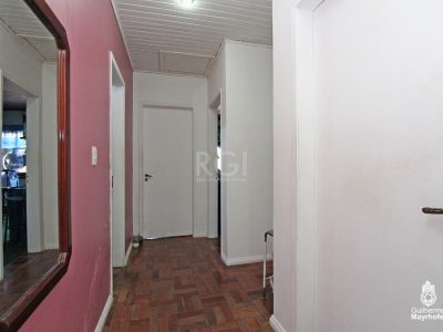 Casa à venda com 202m², 4 quartos, 1 suíte, 3 vagas no bairro Petrópolis em Porto Alegre - Foto 10