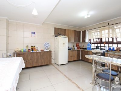 Casa à venda com 202m², 4 quartos, 1 suíte, 3 vagas no bairro Petrópolis em Porto Alegre - Foto 18