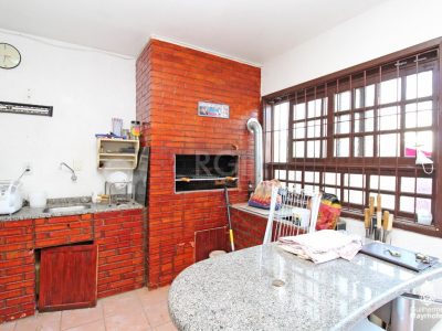 Casa à venda com 202m², 4 quartos, 1 suíte, 3 vagas no bairro Petrópolis em Porto Alegre - Foto 22