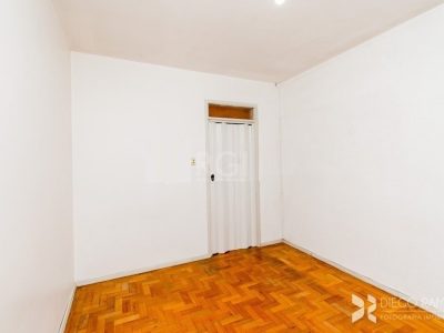 Apartamento à venda com 89m², 2 quartos no bairro Centro em Porto Alegre - Foto 2