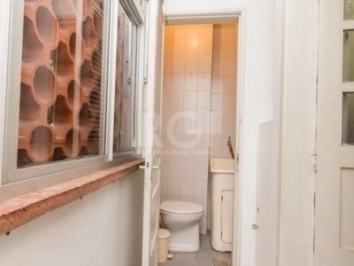 Apartamento à venda com 89m², 2 quartos no bairro Centro em Porto Alegre - Foto 12