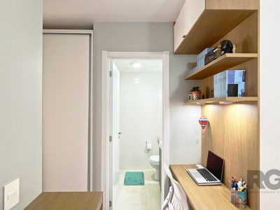 Apartamento à venda com 70m², 2 quartos, 1 suíte, 1 vaga no bairro Menino Deus em Porto Alegre - Foto 42