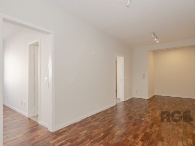 Apartamento à venda com 157m², 2 quartos, 2 suítes, 2 vagas no bairro Rio Branco em Porto Alegre - Foto 4