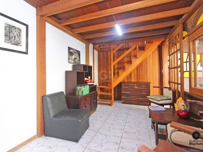 Casa à venda com 249m², 4 quartos, 1 suíte, 5 vagas no bairro Ipanema em Porto Alegre - Foto 33