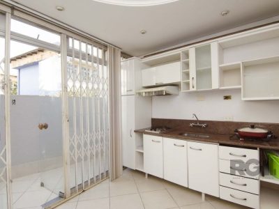 Casa à venda com 116m², 2 quartos, 2 suítes no bairro Cidade Baixa em Porto Alegre - Foto 12