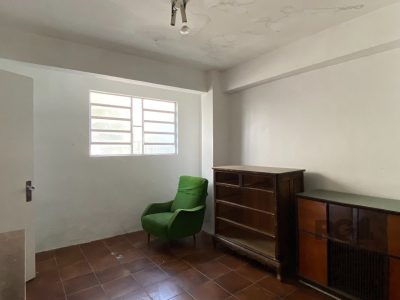 Casa à venda com 360m², 5 quartos, 1 suíte, 4 vagas no bairro Vila Ipiranga em Porto Alegre - Foto 47