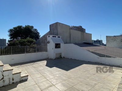 Casa à venda com 360m², 5 quartos, 1 suíte, 4 vagas no bairro Vila Ipiranga em Porto Alegre - Foto 49