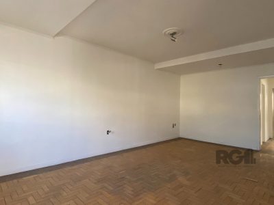 Casa à venda com 360m², 5 quartos, 1 suíte, 4 vagas no bairro Vila Ipiranga em Porto Alegre - Foto 62