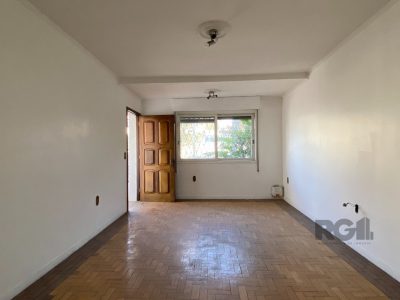 Casa à venda com 360m², 5 quartos, 1 suíte, 4 vagas no bairro Vila Ipiranga em Porto Alegre - Foto 65