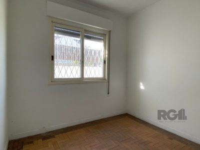 Casa à venda com 360m², 5 quartos, 1 suíte, 4 vagas no bairro Vila Ipiranga em Porto Alegre - Foto 77