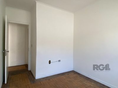 Casa à venda com 360m², 5 quartos, 1 suíte, 4 vagas no bairro Vila Ipiranga em Porto Alegre - Foto 79