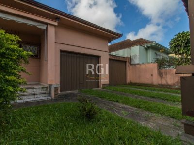 Casa à venda com 400m², 4 quartos, 1 suíte, 3 vagas no bairro Partenon em Porto Alegre - Foto 6