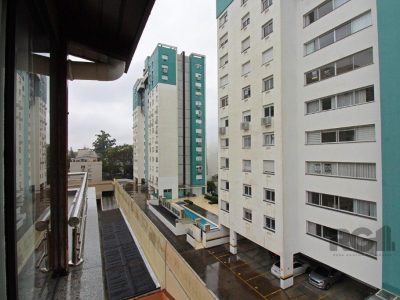 Cobertura à venda com 152m², 4 quartos, 3 vagas no bairro Passo d'Areia em Porto Alegre - Foto 3