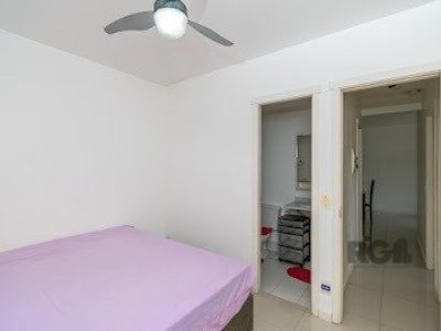 Apartamento à venda com 65m², 3 quartos, 1 suíte, 1 vaga no bairro Santo Antônio em Porto Alegre - Foto 20